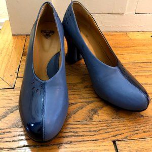 Re-posting: LOOK OUT RAVISH- ING LEATHER AND PATENT PUMP